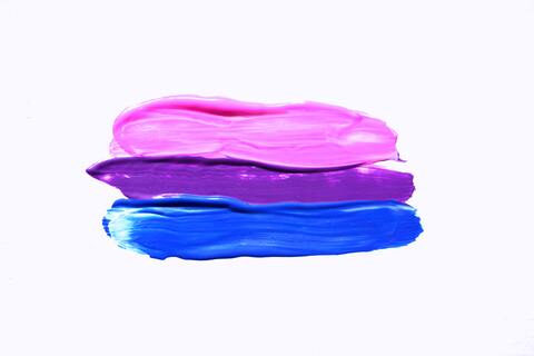 bisessualità: bandiera rosa, viola, blu