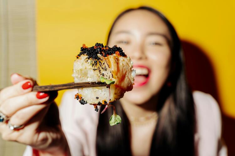 nyotaimori o naked sushi